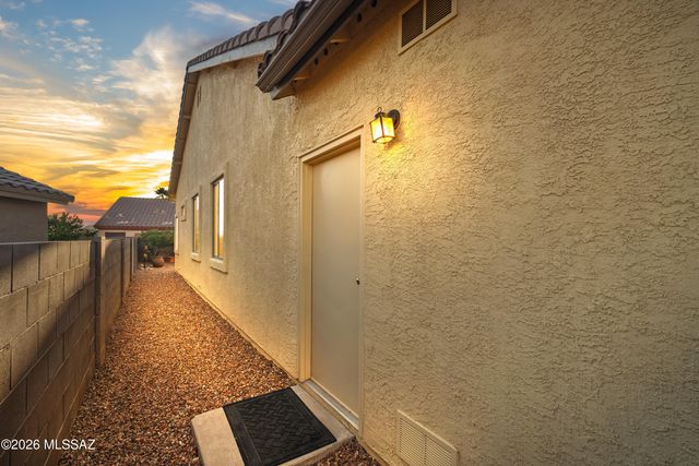 2487 E Big View Drive, Oro Valley, AZ 85755