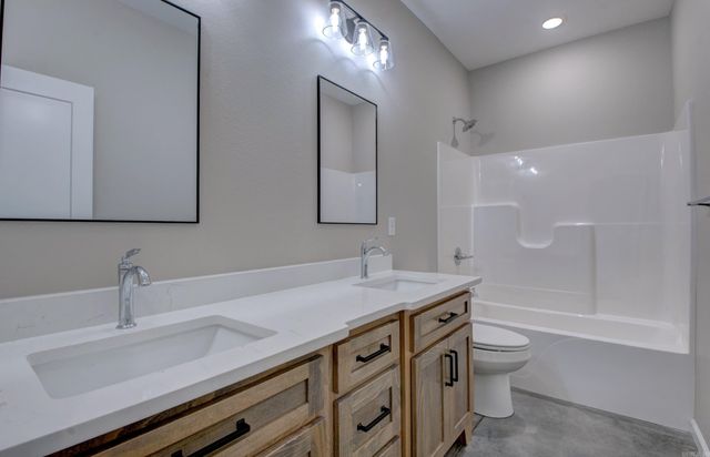32 Echohawk Ln, Cabot, AR 72023