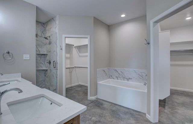 32 Echohawk Ln, Cabot, AR 72023