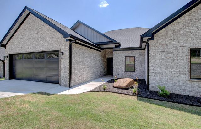 32 Echohawk Ln, Cabot, AR 72023