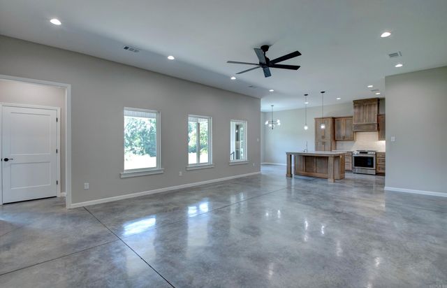 32 Echohawk Ln, Cabot, AR 72023