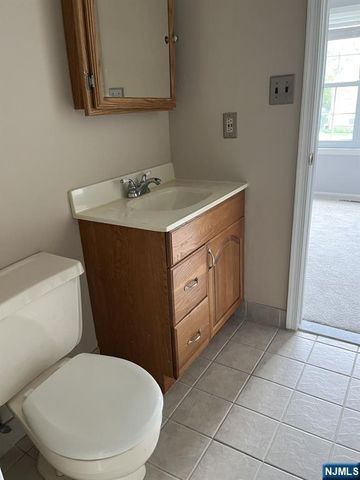 253 Gettysburg Way, Lincoln Park Borough, NJ 07035