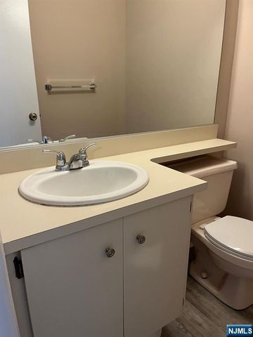 253 Gettysburg Way, Lincoln Park Borough, NJ 07035