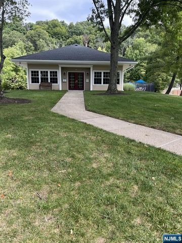 253 Gettysburg Way, Lincoln Park Borough, NJ 07035