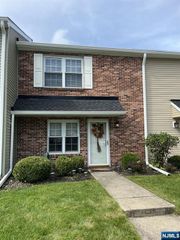 253 Gettysburg Way, Lincoln Park Borough, NJ 07035