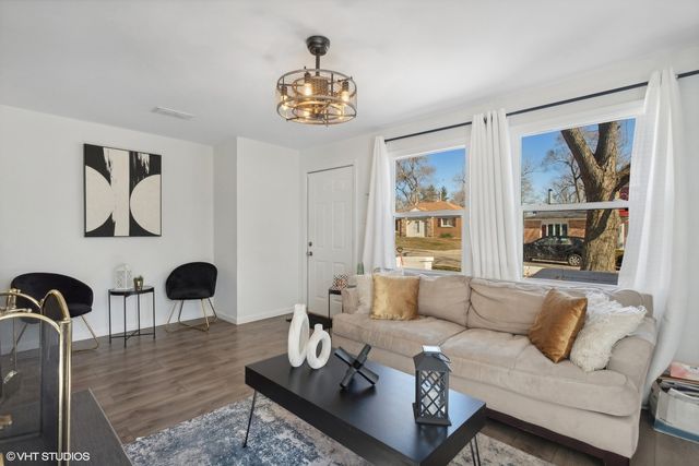 322 Nokomis Street, Park Forest, IL 60466