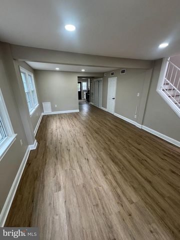 1316 EASTERN AVE NE, Washington, DC 20019
