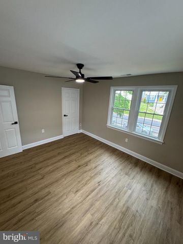 1316 EASTERN AVE NE, Washington, DC 20019