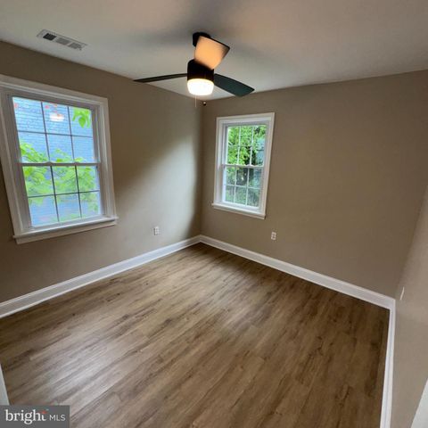 1316 EASTERN AVE NE, Washington, DC 20019