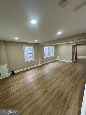 1316 EASTERN AVE NE, Washington, DC 20019