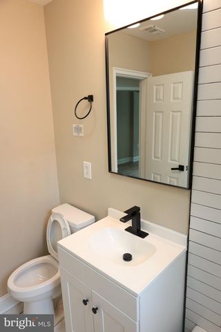 1316 EASTERN AVE NE, Washington, DC 20019
