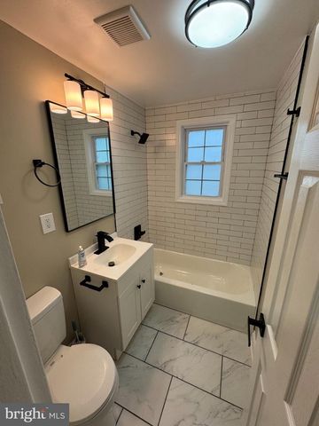 1316 EASTERN AVE NE, Washington, DC 20019