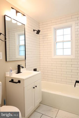 1316 EASTERN AVE NE, Washington, DC 20019