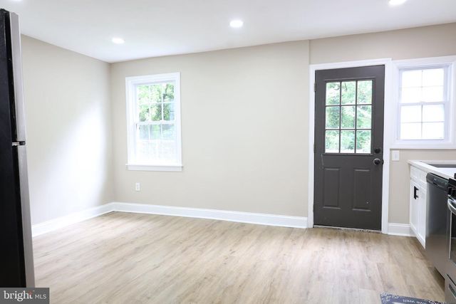 1316 EASTERN AVE NE, Washington, DC 20019