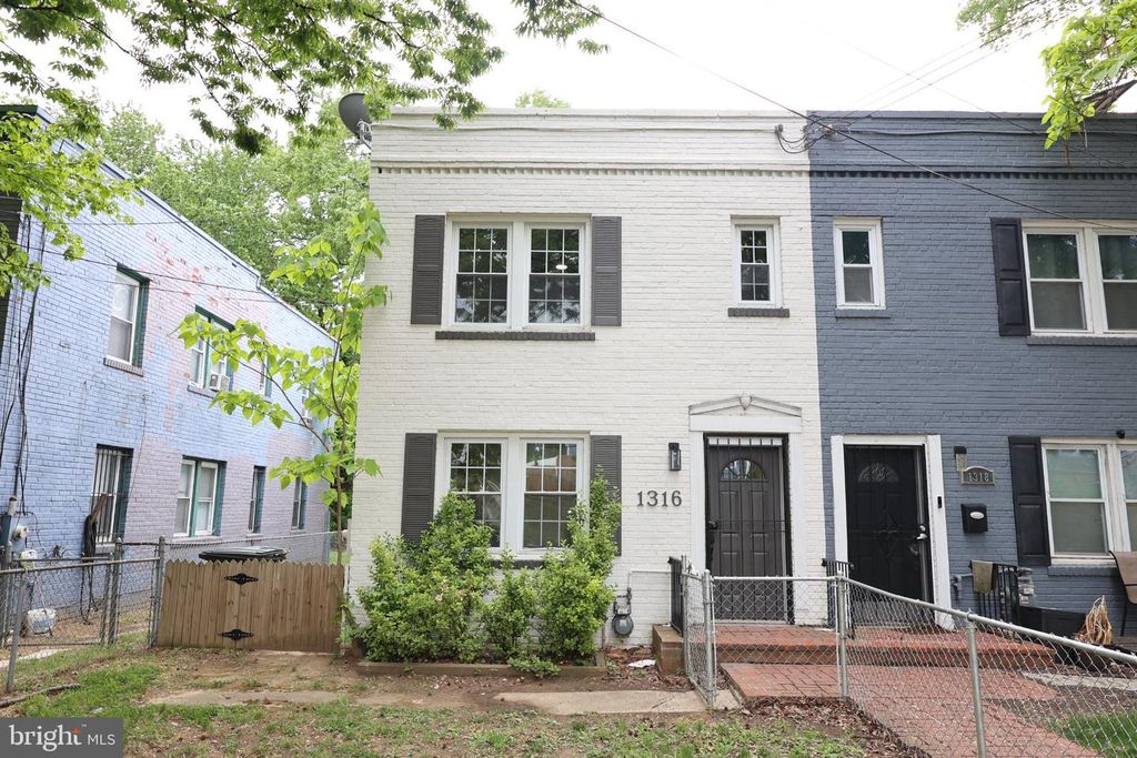 1316 EASTERN AVE NE, Washington, DC 20019