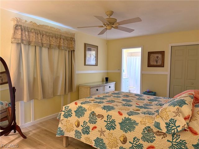 2963 Cussell DR, St James City, FL 33956