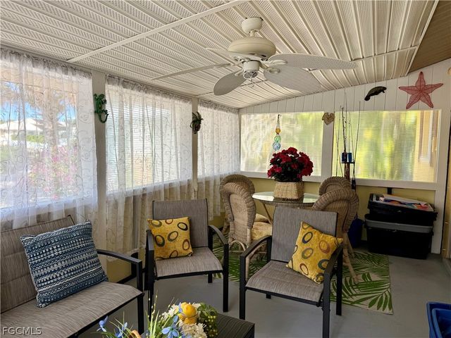 2963 Cussell DR, St James City, FL 33956