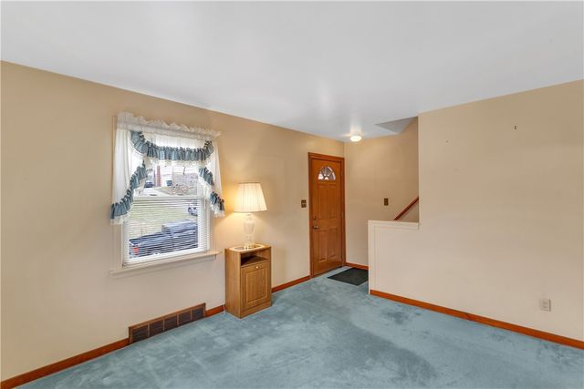 519 Ocala St, East Mckeesport, PA 15035