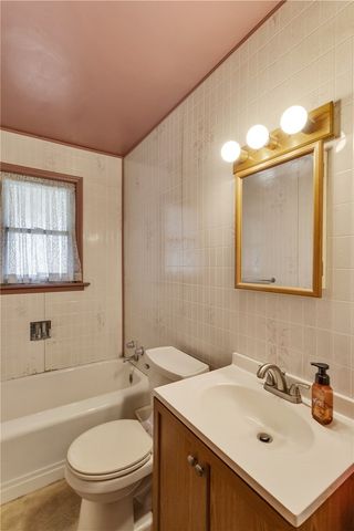 519 Ocala St, East Mckeesport, PA 15035