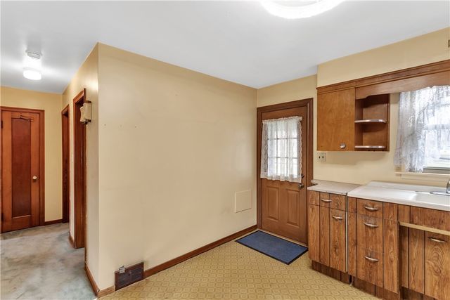 519 Ocala St, East Mckeesport, PA 15035