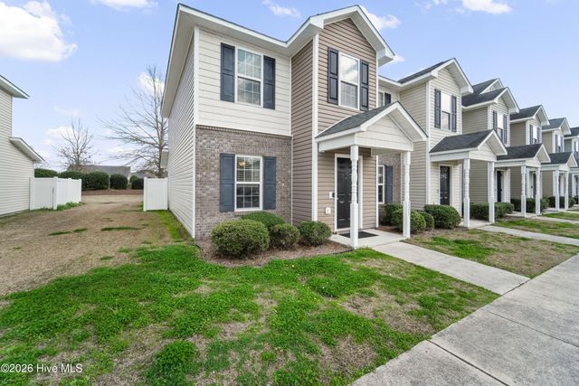 221 Glen Cannon Drive, Jacksonville, NC 28546