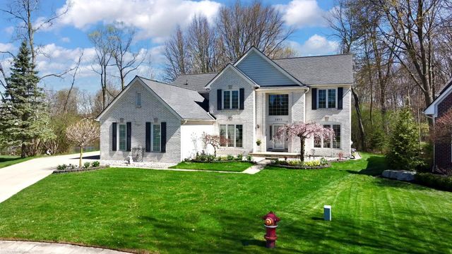 3973 Winslow Drive, Auburn Hills, MI 48326