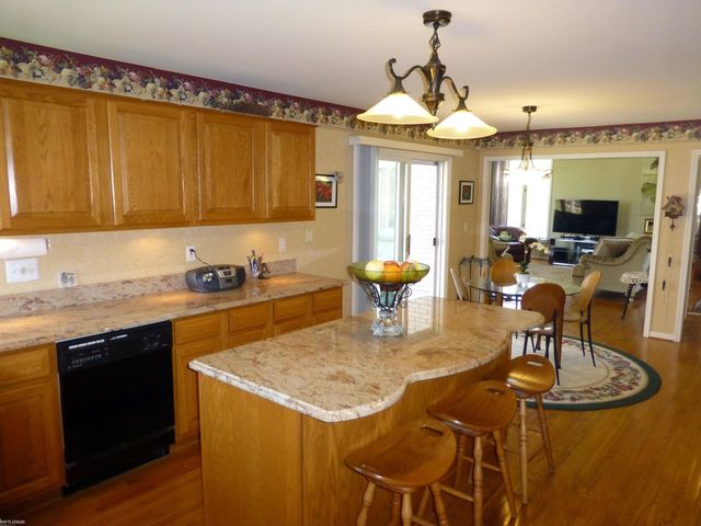 3973 Winslow Drive, Auburn Hills, MI 48326