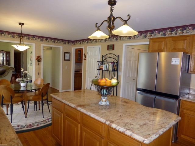3973 Winslow Drive, Auburn Hills, MI 48326