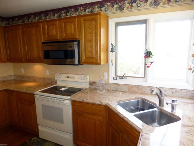 3973 Winslow Drive, Auburn Hills, MI 48326