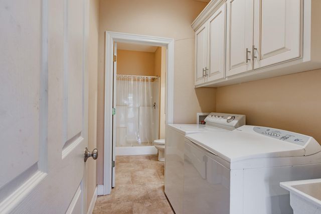 2393 E Valley Water Mill Road, Springfield, MO 65803