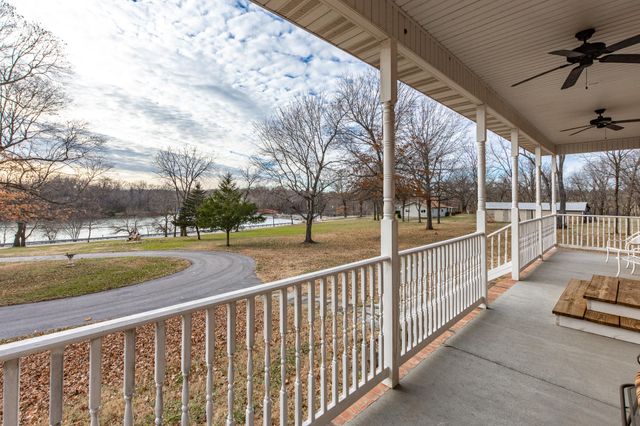 2393 E Valley Water Mill Road, Springfield, MO 65803