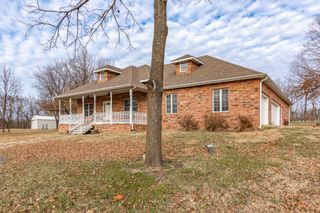 2393 E Valley Water Mill Road, Springfield, MO 65803
