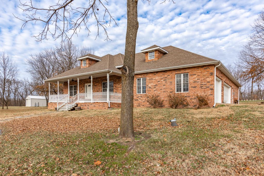 2393 E Valley Water Mill Road, Springfield, MO 65803