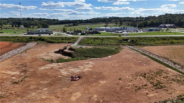 003 Hwy. 412, Huntsville, AR 72740