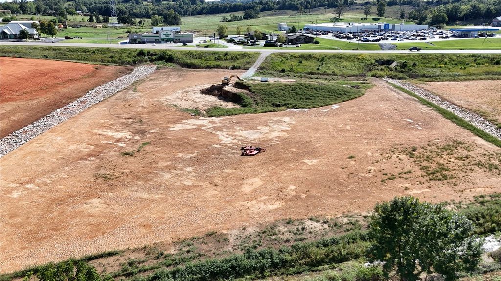 003 Hwy. 412, Huntsville, AR 72740