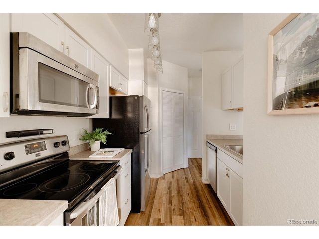 7431 Singing Hills Dr D7431, Boulder, CO 80301
