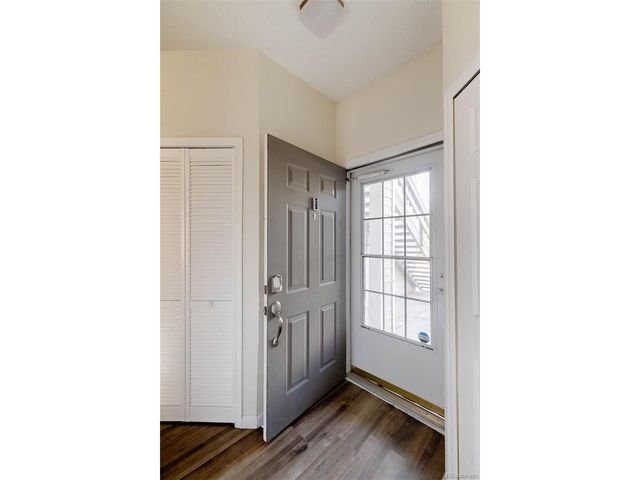 7431 Singing Hills Dr D7431, Boulder, CO 80301