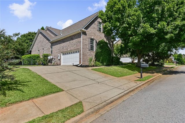 300 Gladstone Way, Greer, SC 29650