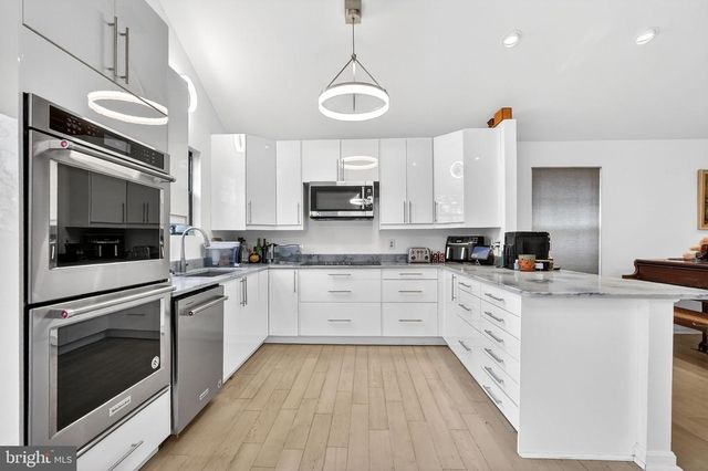 7011 FOX CHASE RD, New Market, MD 21774