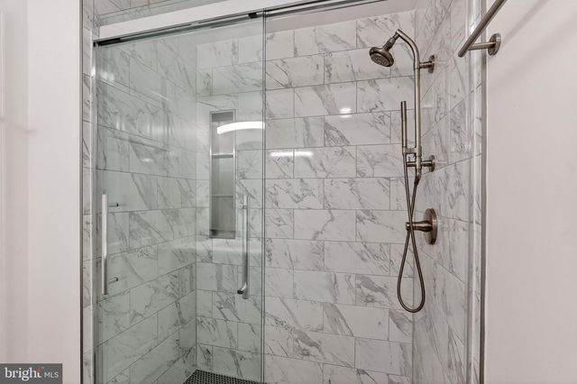 7011 FOX CHASE RD, New Market, MD 21774