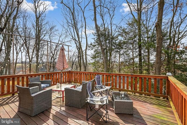 7011 FOX CHASE RD, New Market, MD 21774