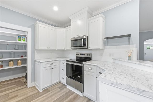 206 Sweetwater Blvd, Brunswick, GA 31525