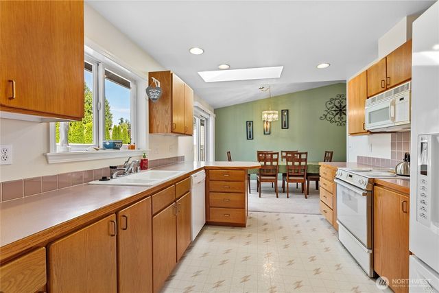 8163 Skeena Way, Blaine, WA 98230