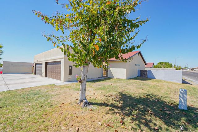 1402 W Las Lomas St, Yuma, AZ 85364