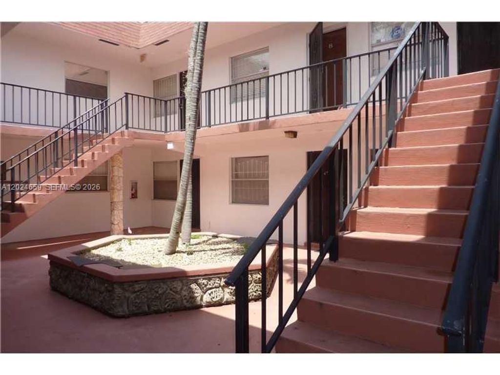 344 SW 1st St 9, Pompano Beach, FL 33060