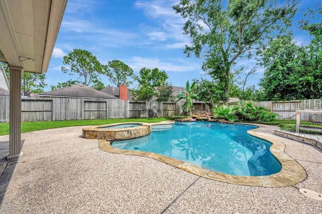 15514 Bay Forest Drive, Houston, TX 77062