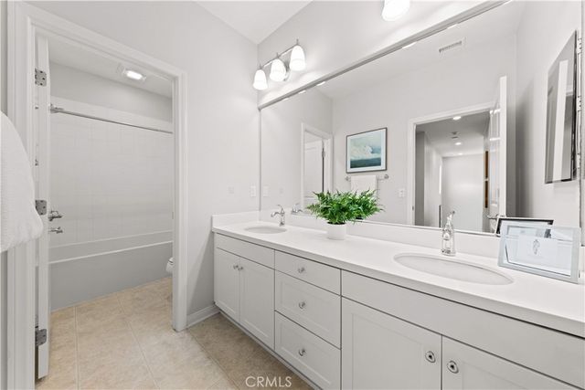 120 Pendant, Irvine, CA 92620