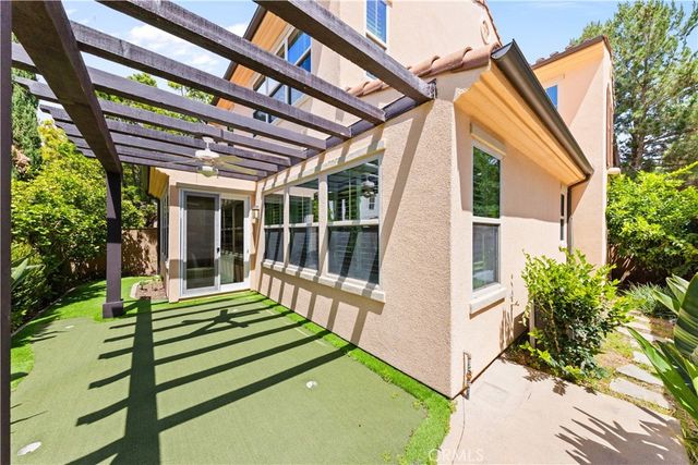 120 Pendant, Irvine, CA 92620