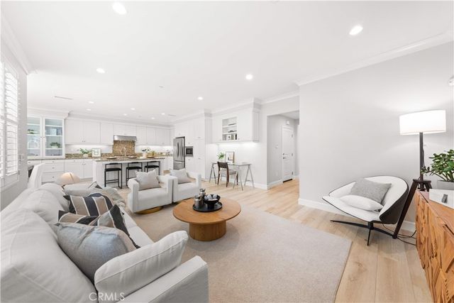 120 Pendant, Irvine, CA 92620