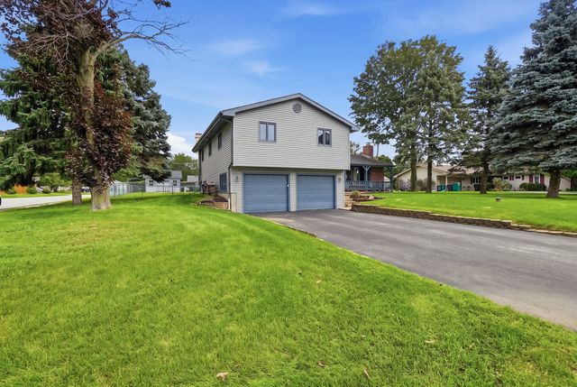 16123 S Peerless Drive, Plainfield, IL 60586